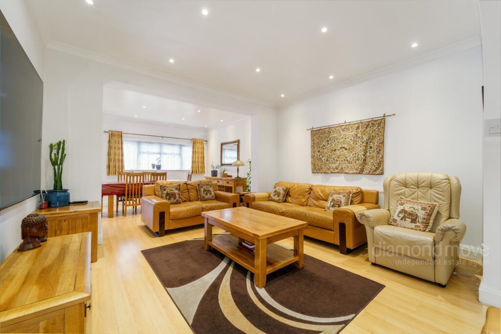 Main image of property: Great West Road, Isleworth, TW7