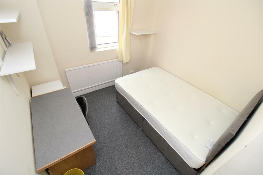 Additional property image - Belle Vue Terrace, Treforest