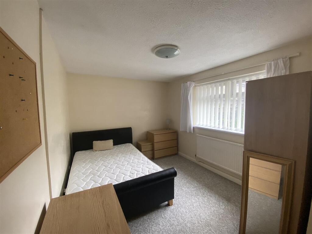 Additional property image - Castle Buildings, Forest Road, Pontypridd