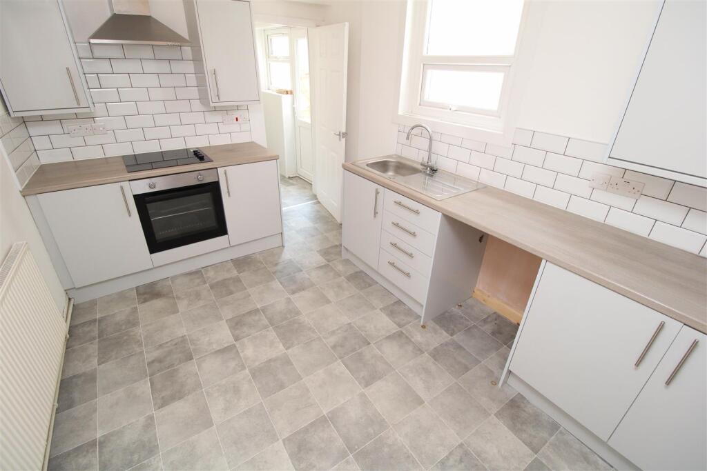 Main image of property: One bed flat, Gladstone Street, Abertillery