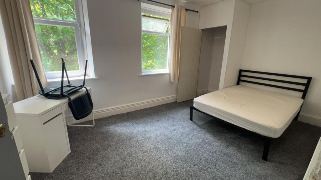 Main image of property: Broadway, Treforest, Pontypridd