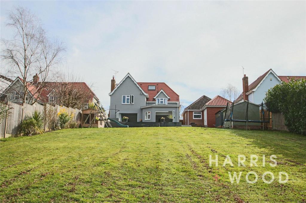 4 bedroom detached house for sale in Ferry Road, Fingringhoe