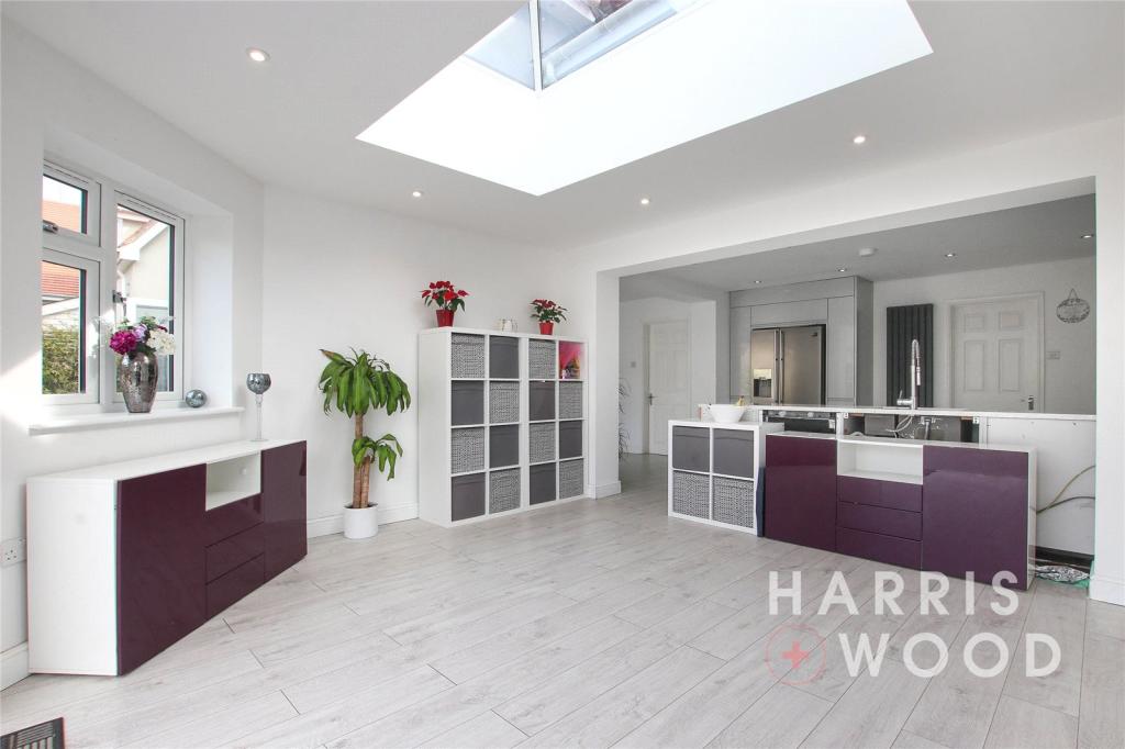 4 bedroom detached house for sale in Ferry Road, Fingringhoe