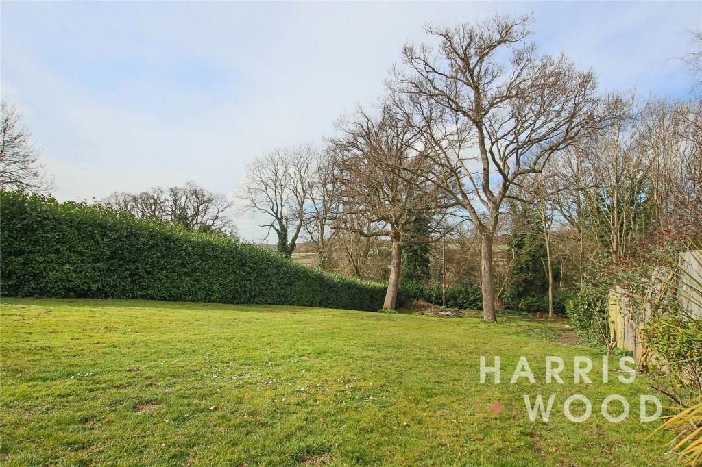 4 bedroom detached house for sale in Ferry Road, Fingringhoe