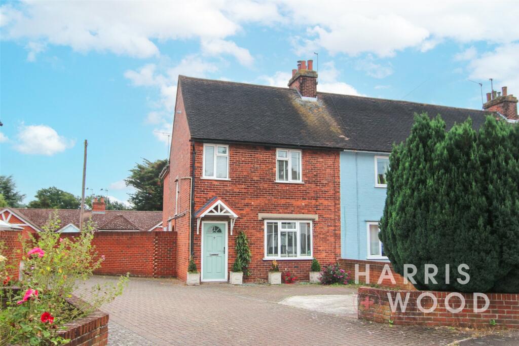 4 bedroom end of terrace house for sale in Collingwood Road, Colchester