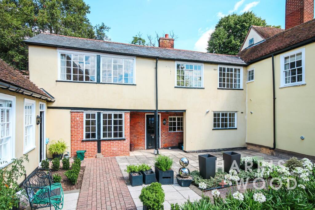 Main image of property: Sir Isaacs Walk, Colchester, Essex, CO1