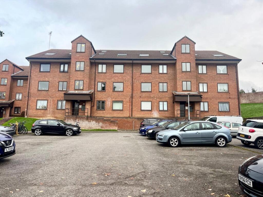 Main image of property: Tippett Rise, Reading, Berkshire, RG2