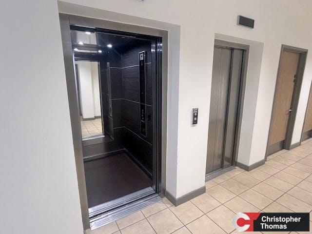 Lift from car park ii.jpg