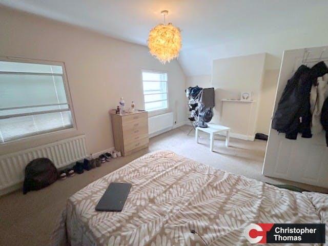 First floor bedroom ii.jpg