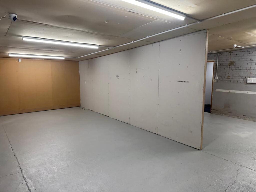 Additional property image - Herongate
