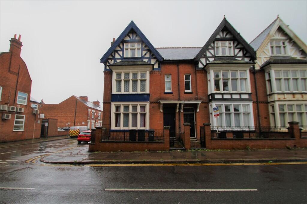 Main image of property: Fosse Road North, Leicester
