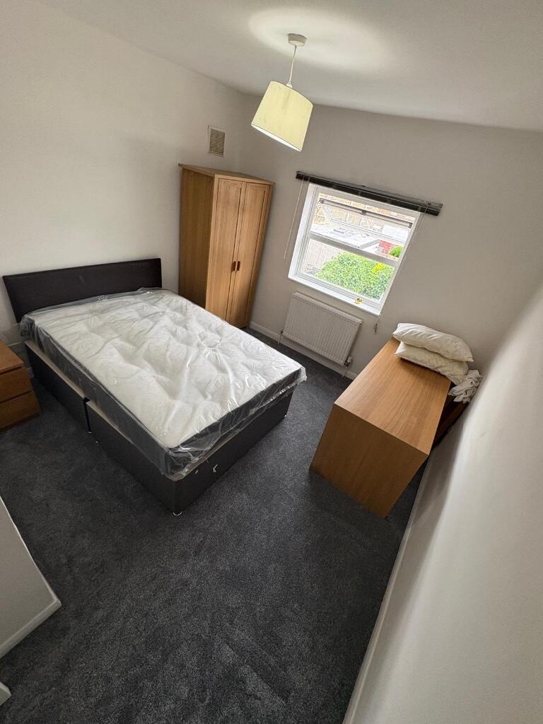 Main image of property: Fountain Road, London, SW17