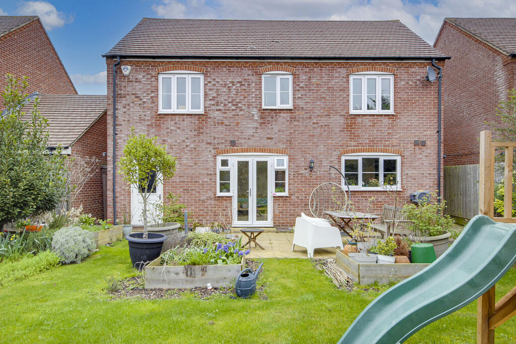 Additional property image - Waratah Drive, Chislehurst BR7