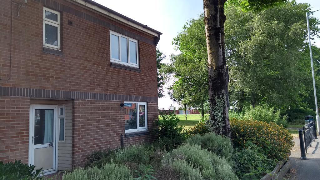 Main image of property: Shaw Road, Oldham, OL1 3JZ
