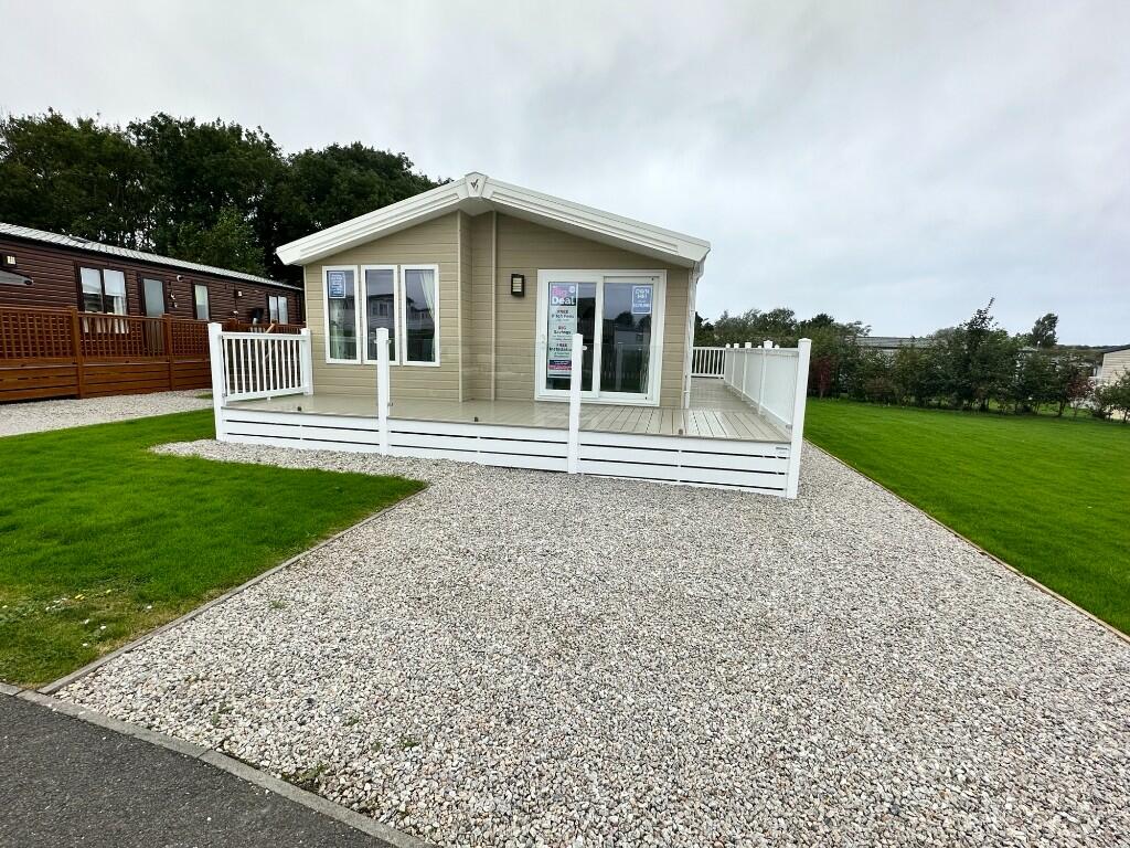 3 bedroom lodge for sale in Crantock, Newquay, TR8 5EW, TR8