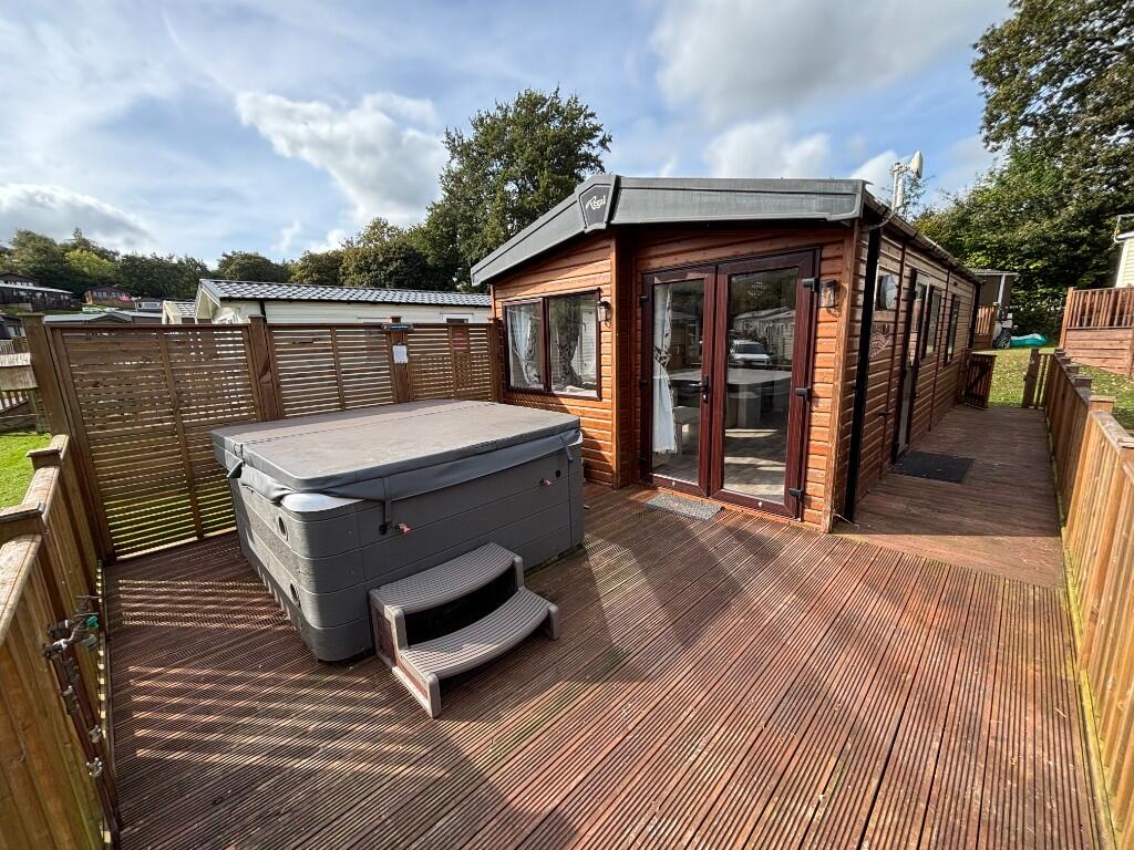 Main image of property: Totnes Road, Paignton, Devon, TQ4 7PW