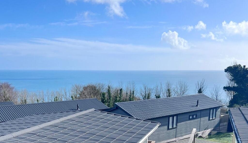 Main image of property: 15 Lower Park, Torquay Road, Shaldon, TQ14 0BG