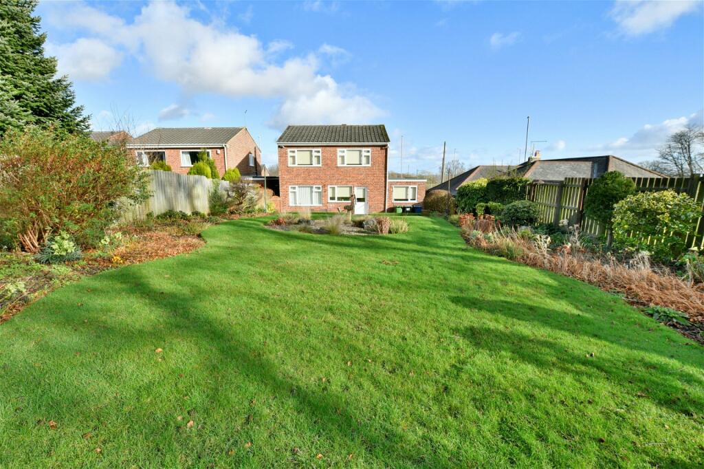 3 bedroom detached house for sale in Whaggs Lane, Whickham, NE16