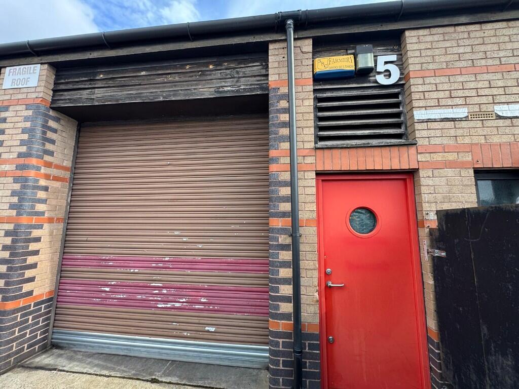 Main image of property: UNIT 5 Parkway Court, Nottingham, NG8 4GN