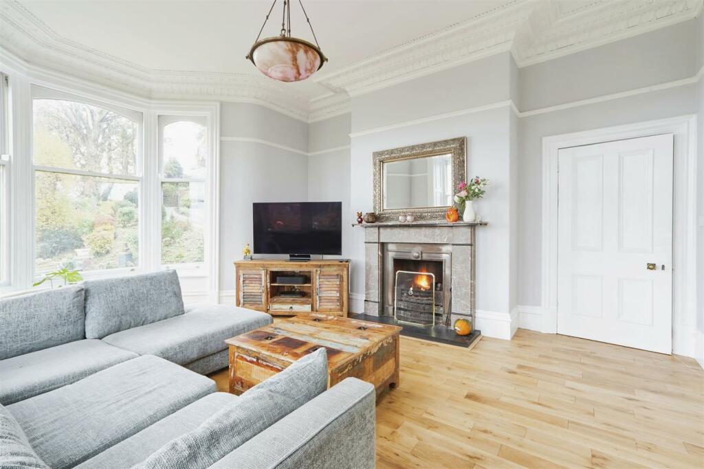 Additional property image - Spring Gardens Lane, Keighley, BD20 6LS