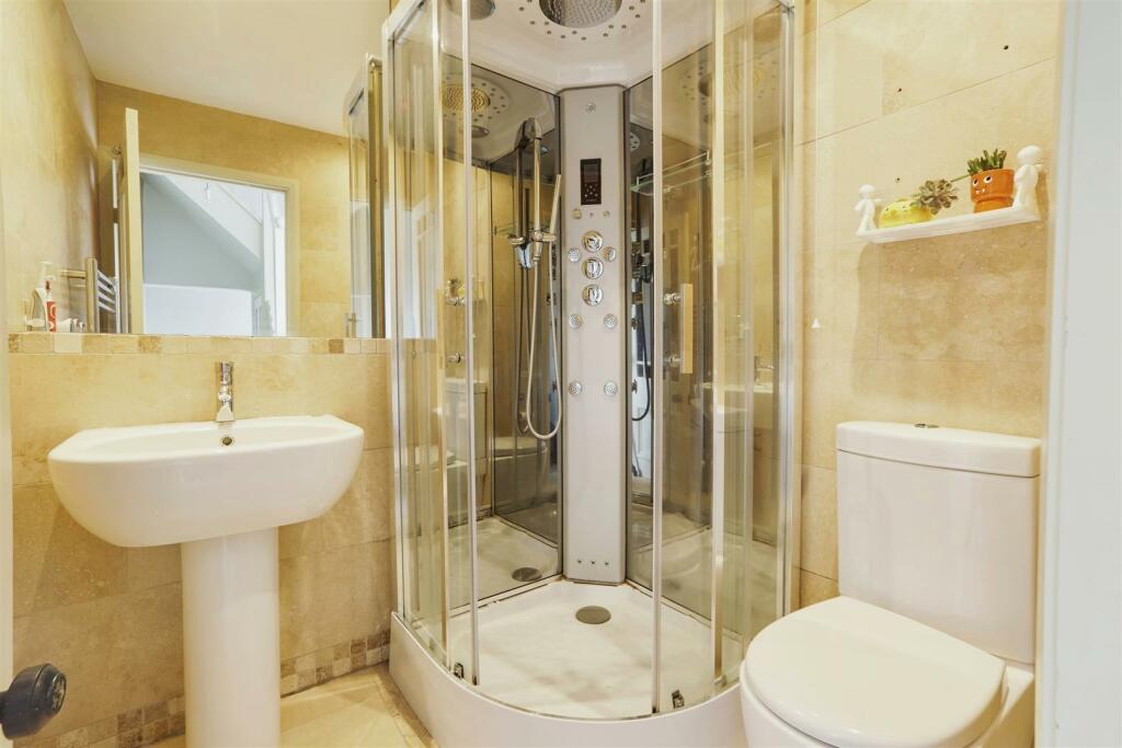Additional property image - Spring Gardens Lane, Keighley, BD20 6LS