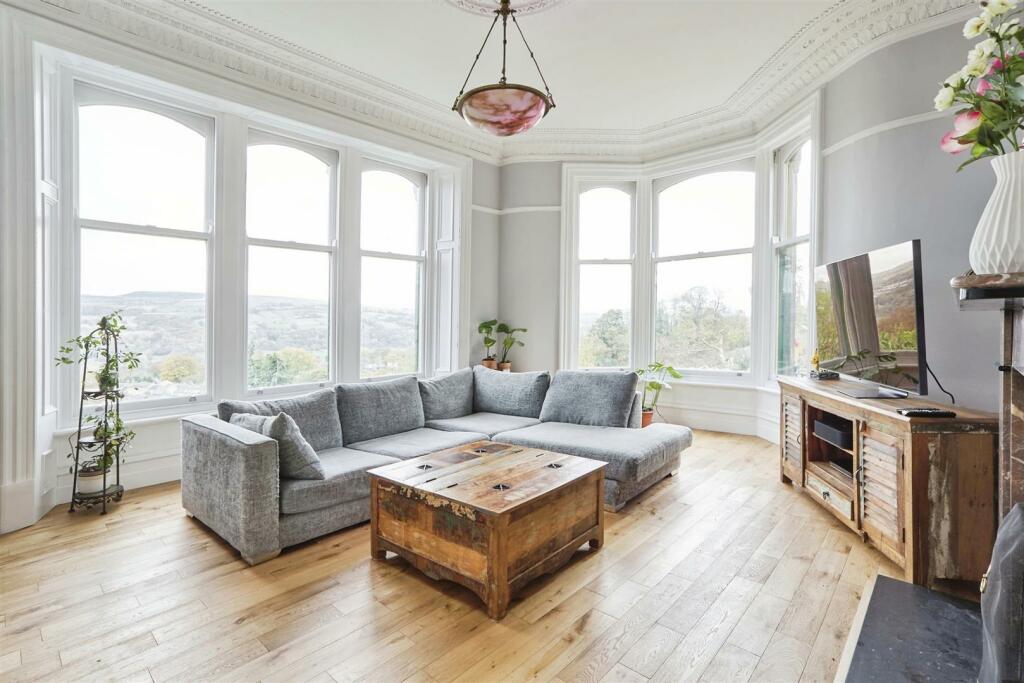 Additional property image - Spring Gardens Lane, Keighley, BD20 6LS