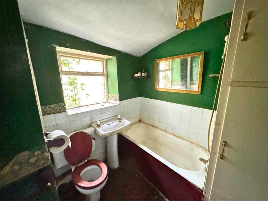 Additional property image - Main Street, Haworth, Keighley, BD22 8DA