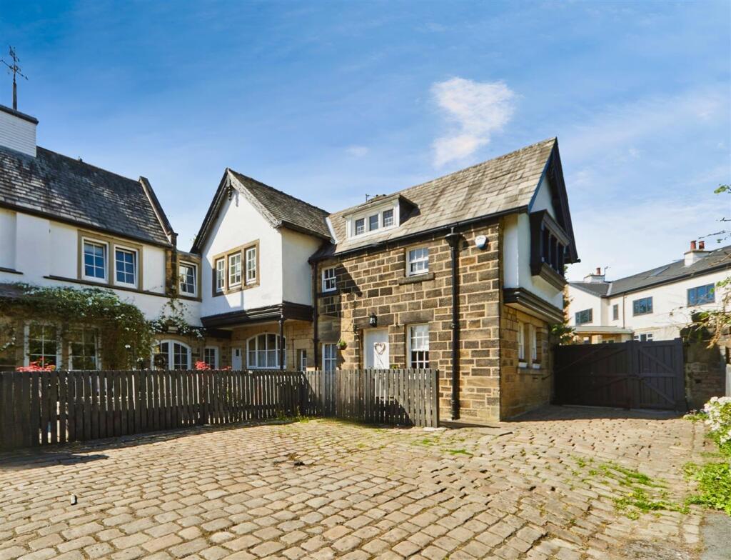 Main image of property: High Spring Gardens Lane, Keighley, BD20 6JX