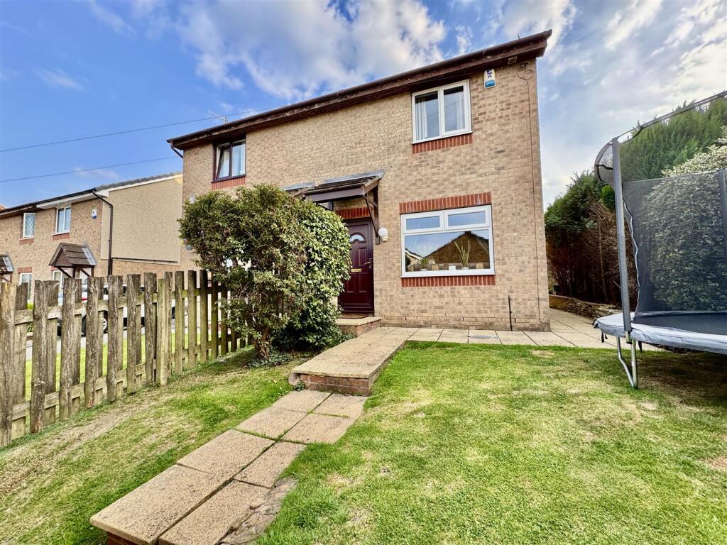 Main image of property: Felbrigg Avenue, Keighley, BD22 6BA
