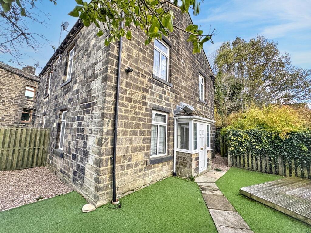 Main image of property: Halifax Road, Keighley, BD22 9DH