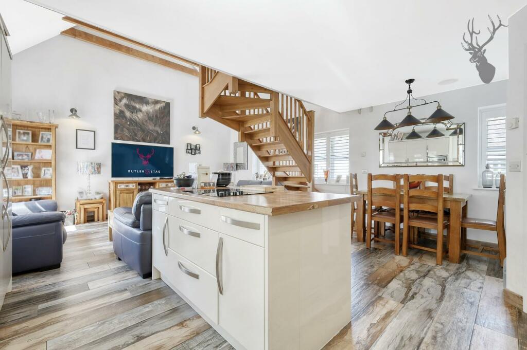 Additional property image - Abridge Road, Theydon Bois