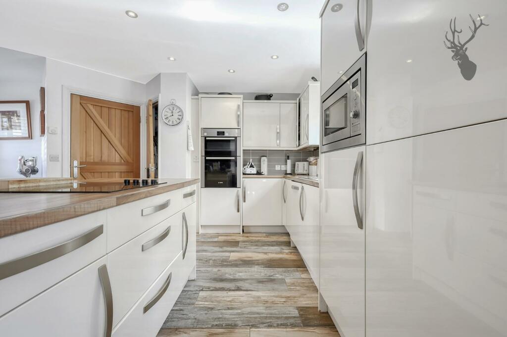 Additional property image - Abridge Road, Theydon Bois