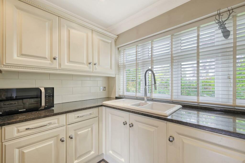 Additional property image - Mount End, Theydon Mount, Epping