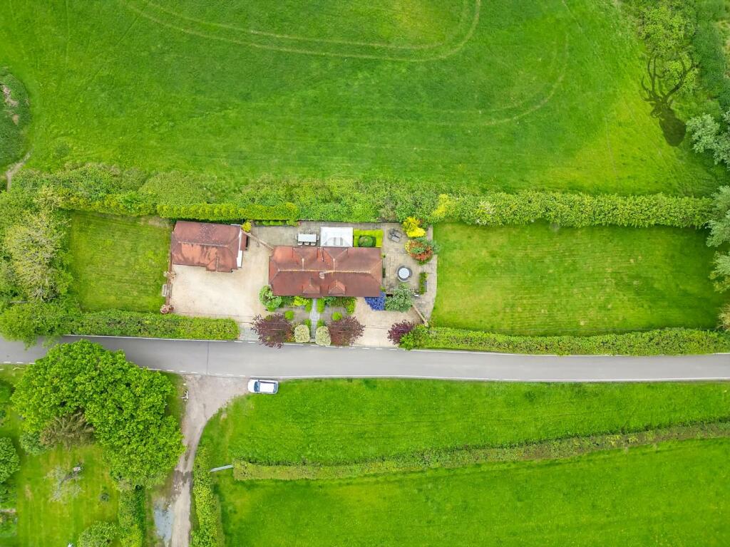 Additional property image - Mount End, Theydon Mount, Epping