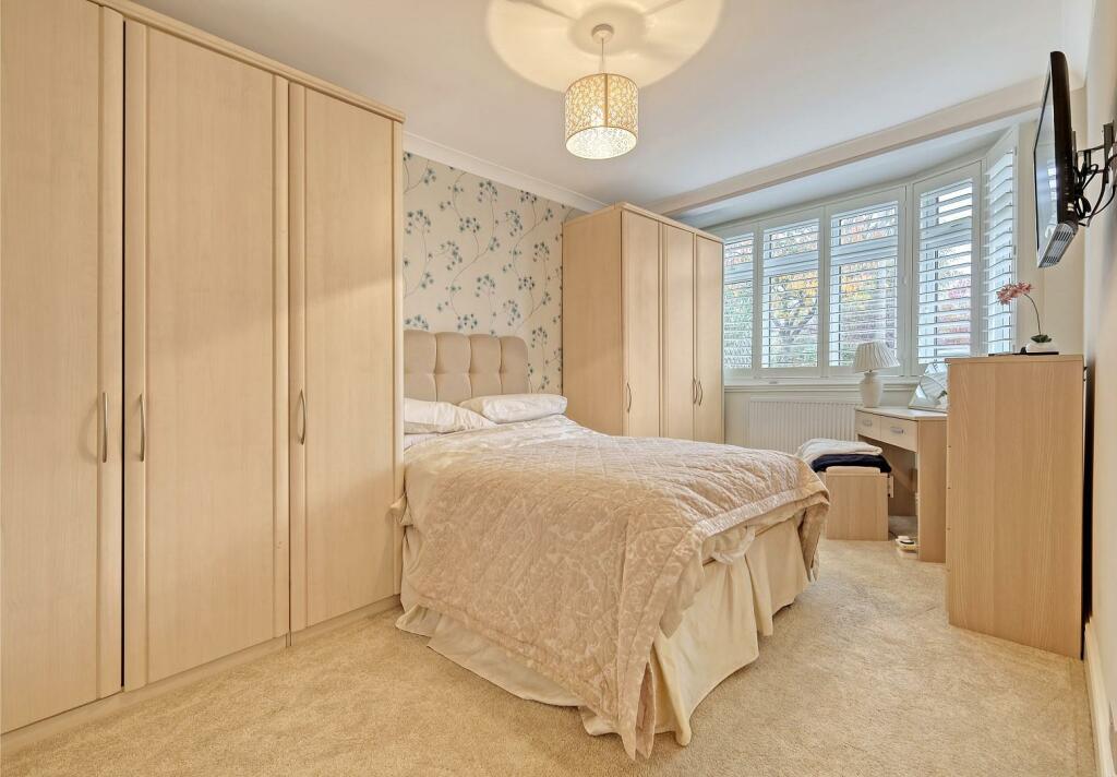 Additional property image - Orchard Drive, Theydon Bois, Epping