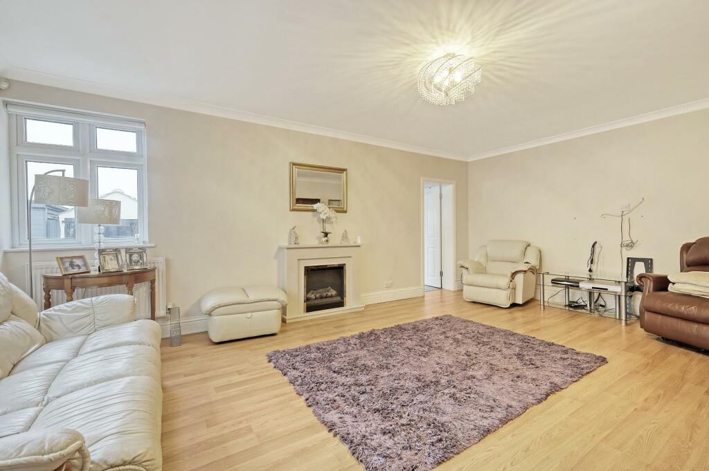 Additional property image - Orchard Drive, Theydon Bois, Epping