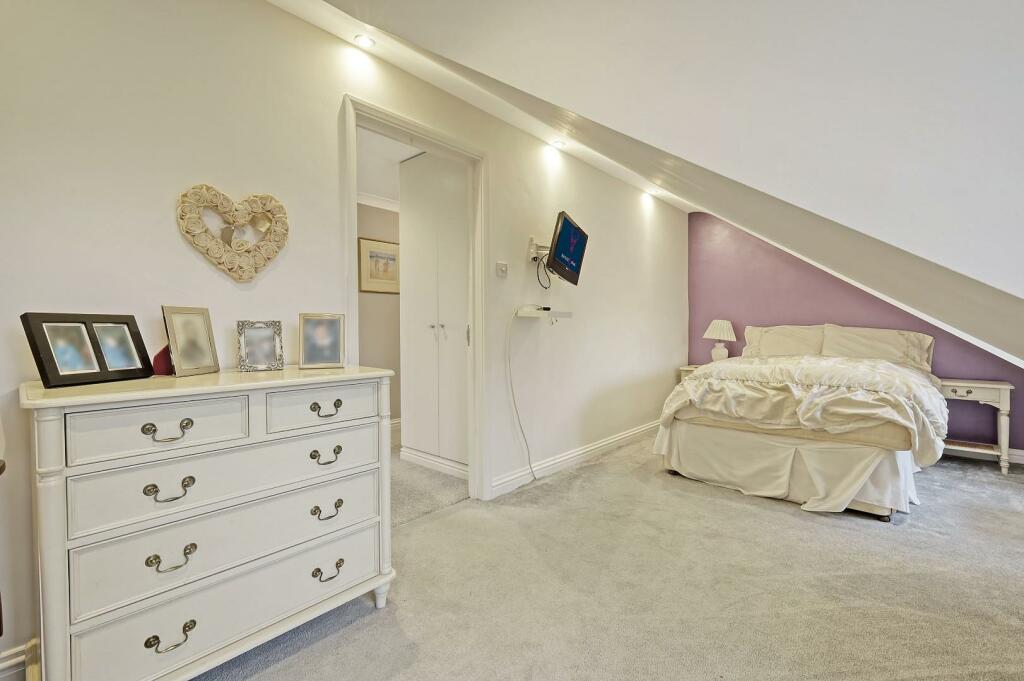 Additional property image - Orchard Drive, Theydon Bois, Epping