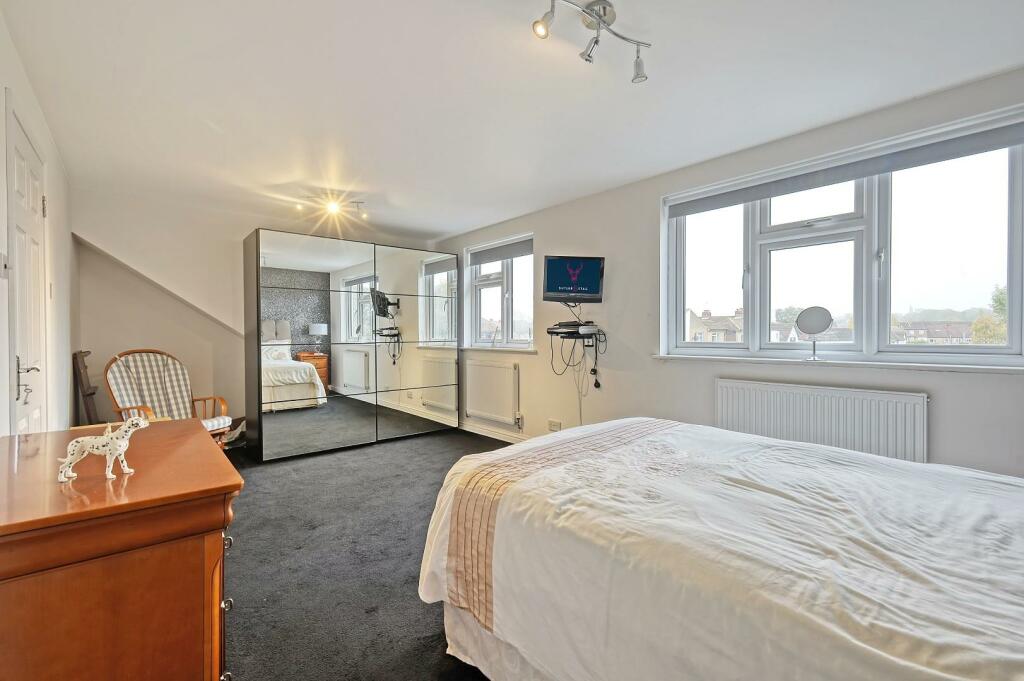 Additional property image - Orchard Drive, Theydon Bois, Epping