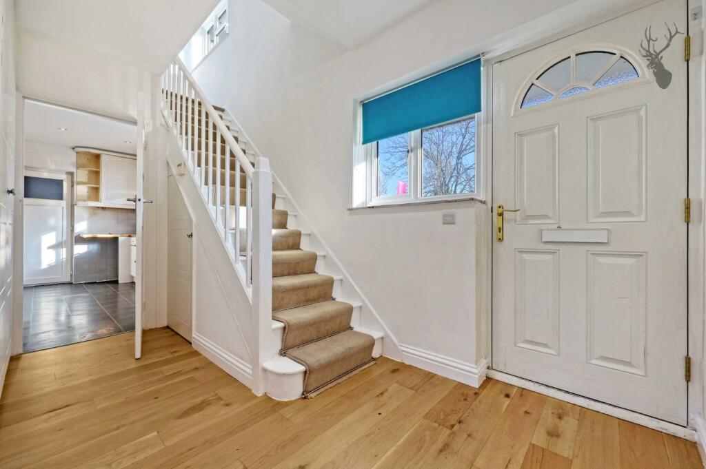 Additional property image - Centre Drive, Epping