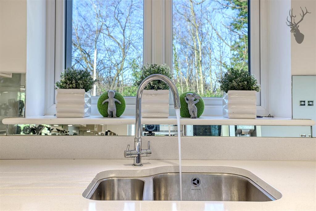 Additional property image - Watlington Gardens, Great Warley, Brentwood