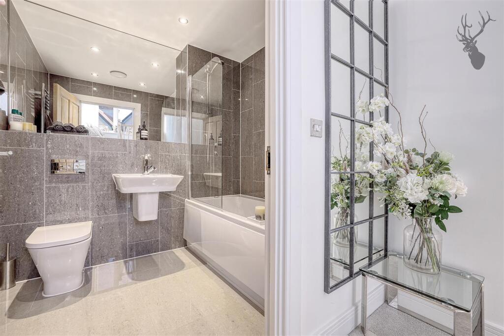 Additional property image - Watlington Gardens, Great Warley, Brentwood