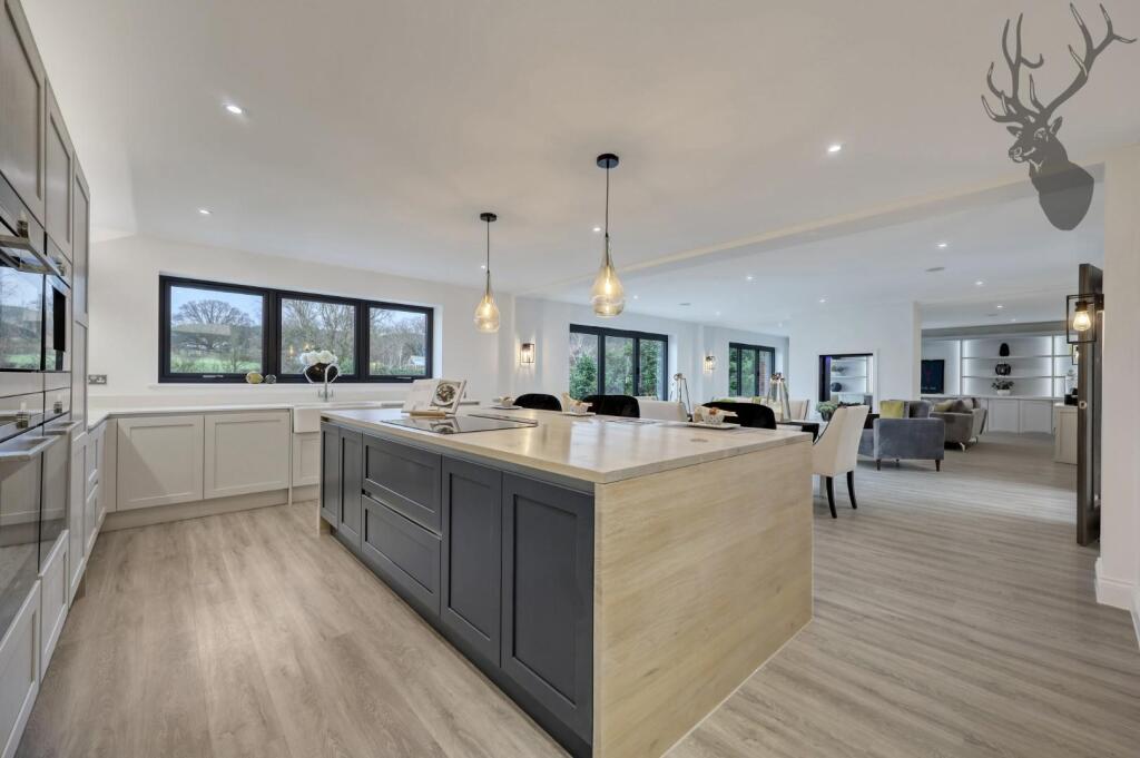 Additional property image - Lessington Barn, Theydon Mount
