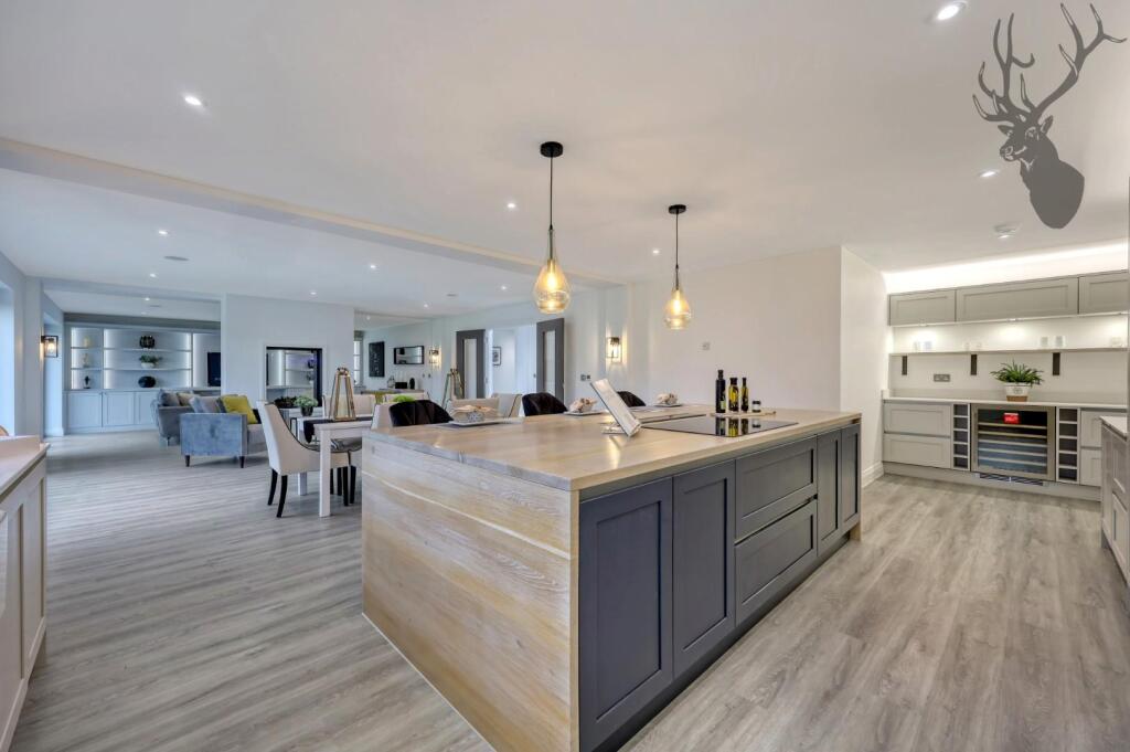 Additional property image - Lessington Barn, Theydon Mount