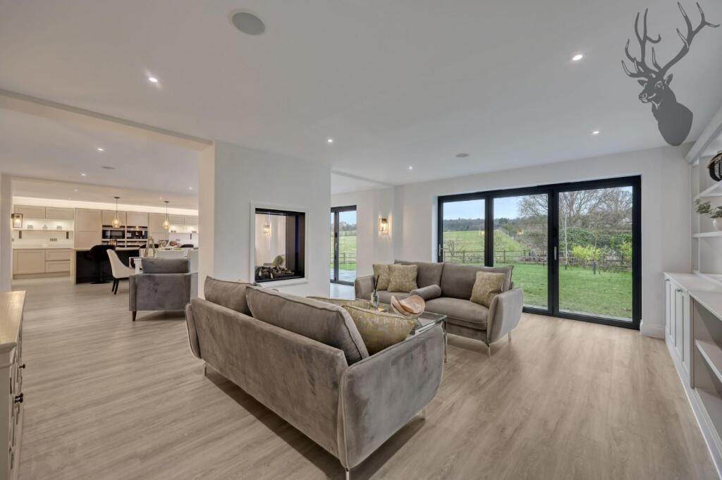 Additional property image - Lessington Barn, Theydon Mount