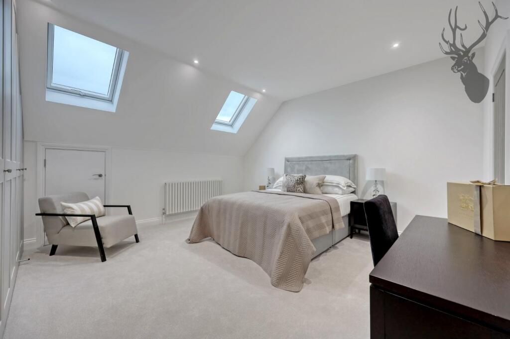 Additional property image - Lessington Barn, Theydon Mount