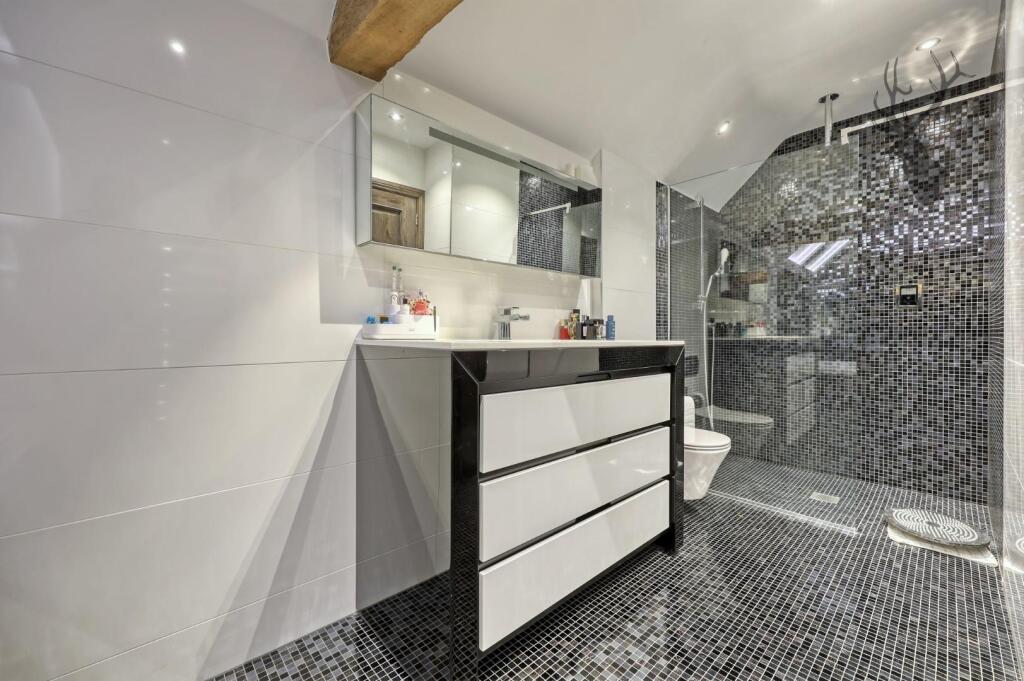 Additional property image - Mount Road, Theydon Garnon, Epping