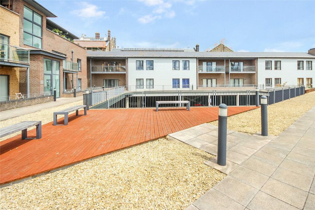 1 bedroom apartment for rent in Cardean House, Firefly Avenue, Swindon, Wiltshire, SN2