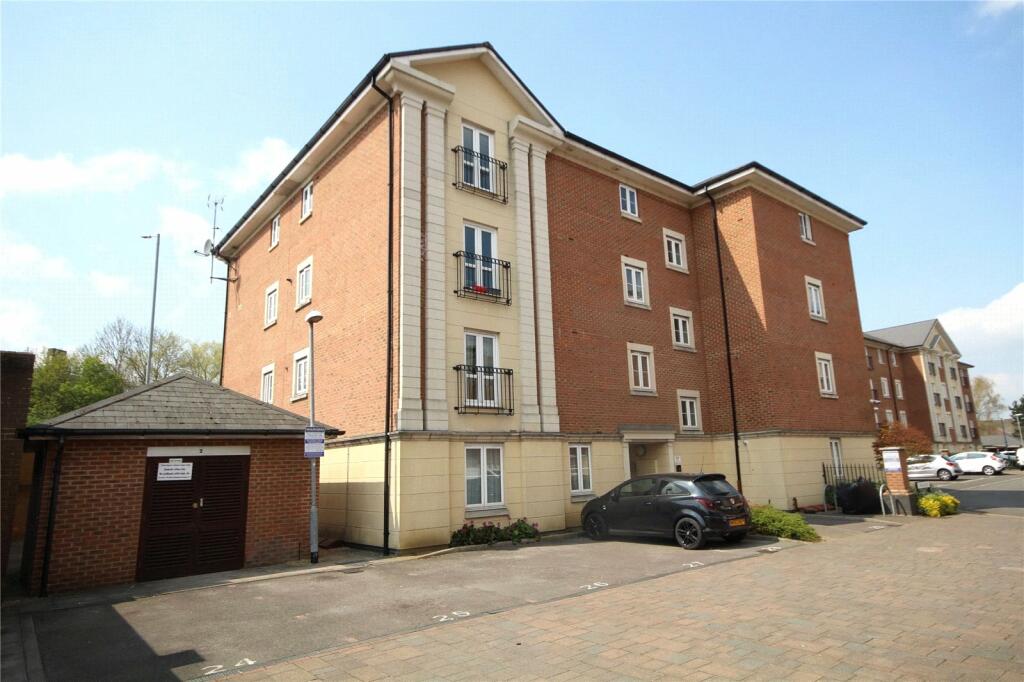 2 bedroom apartment for rent in Brunel Crescent, Swindon, Wiltshire, SN2