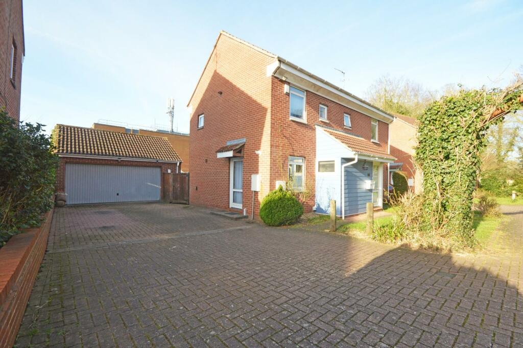 4 bedroom detached house for sale in Denmark Drive, Orton Waterville