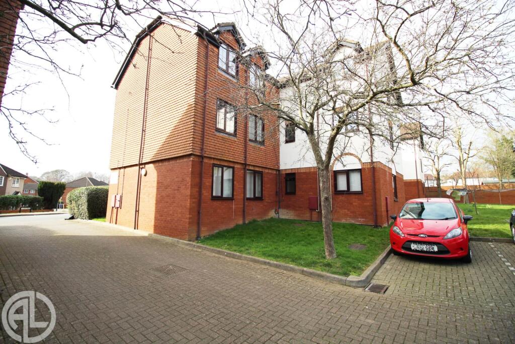 Main image of property: Cromwell Road, Letchworth Garden City, SG6 1DT